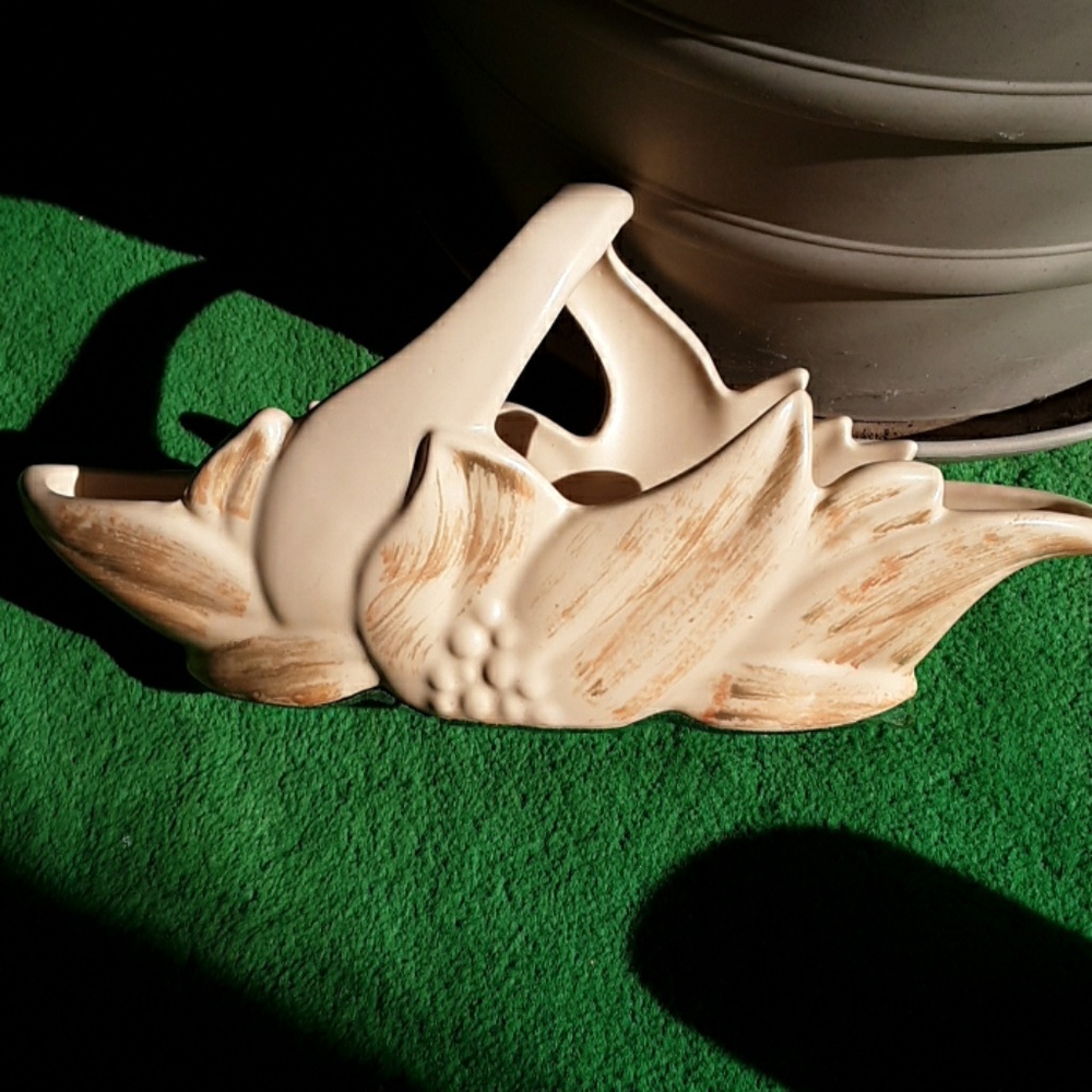 Vintage Hull pottery